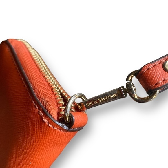 MICHAEL KORS Leather Wristlet Wallet Orange Gold Hardware Like New 6” x … - Picture 9 of 9